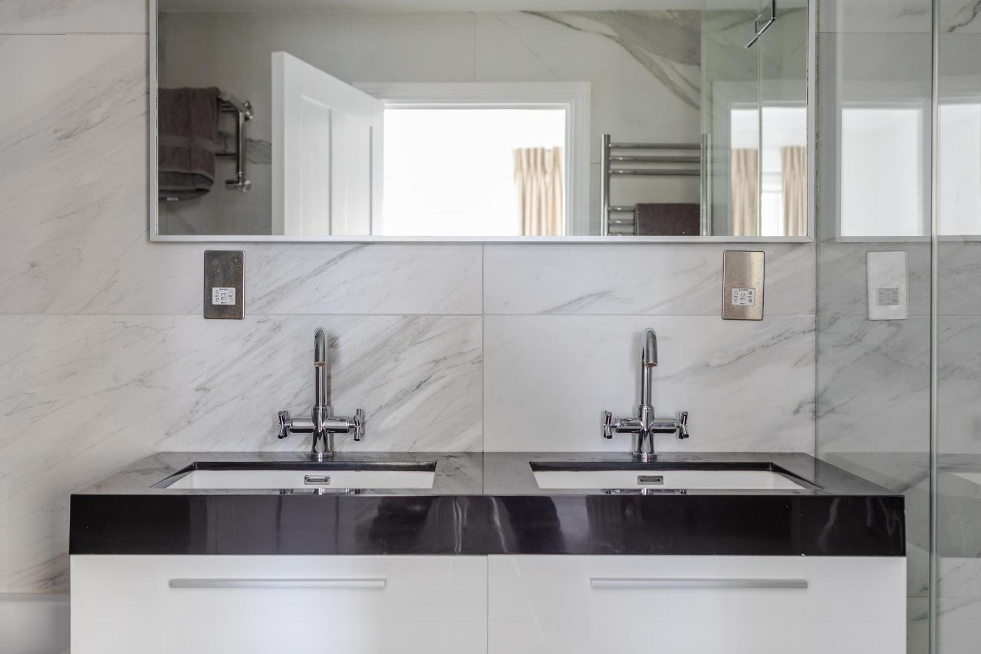 Number 53 - Stunning Maisonette With Parking In Kensington & Chelsea London Ngoại thất bức ảnh